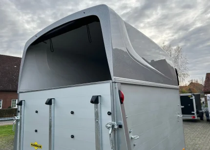 Humbaur Equitos Alu 2000 Pferdeanhänger