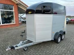 Humbaur Equitos Alu 2000 Seitenansicht Aluminium Pferdeanhänger