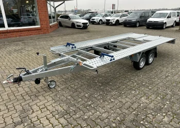 Saris AT 471 Autoanhänger 3500 kg Seitenansicht