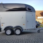 Humbaur Equitos Alu Plus Black 2000 Außenansicht in Schwarz