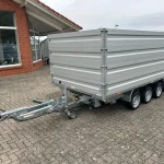 Humbaur HTK 3500.41 Dreiseitenkipper mit drei Achsen