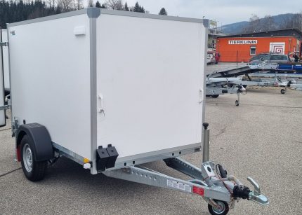 Seitenansicht des Anhängers EKA 250/15 U