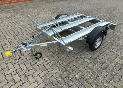 Humbaur HM 75 21 13 Motorradanhänger mit drei Auffahrschienen