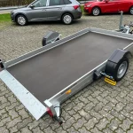 Humbaur HKT 153117 S mit hydraulisch abgesenkter Ladefläche