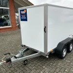 Saris GO 2000 kg Autoanhänger weiß Außenansicht