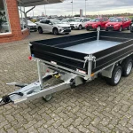 Humbaur HTK 3500.31 Autoanhänger Seitenansicht mit schwarzen Stahlbordwänden