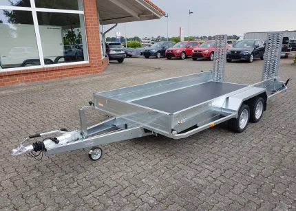 Saris Magnum Maxx 3500 Baumaschinenanhänger Seitenansicht