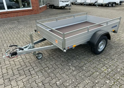 Saris McAlu Pro 1500 kg Autoanhänger Seitenansicht