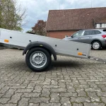 Humbaur Startrailer H 132513 Seitenansicht mit Aluminium-Bordwänden