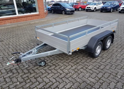 Saris McAlu Pro 2000 kg Autoanhänger Seitenansicht