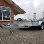 Saris Magnum Explorer 3000 Baumaschinenanhänger Seitenansicht