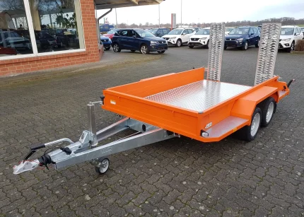 Baumaschinenanhänger 3000 kg in Orange Seitenansicht