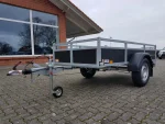 1350 kg PKW-Anhänger Saris Classic Wood CW 255 gebremst mit Holzbordwänden – Bild 3