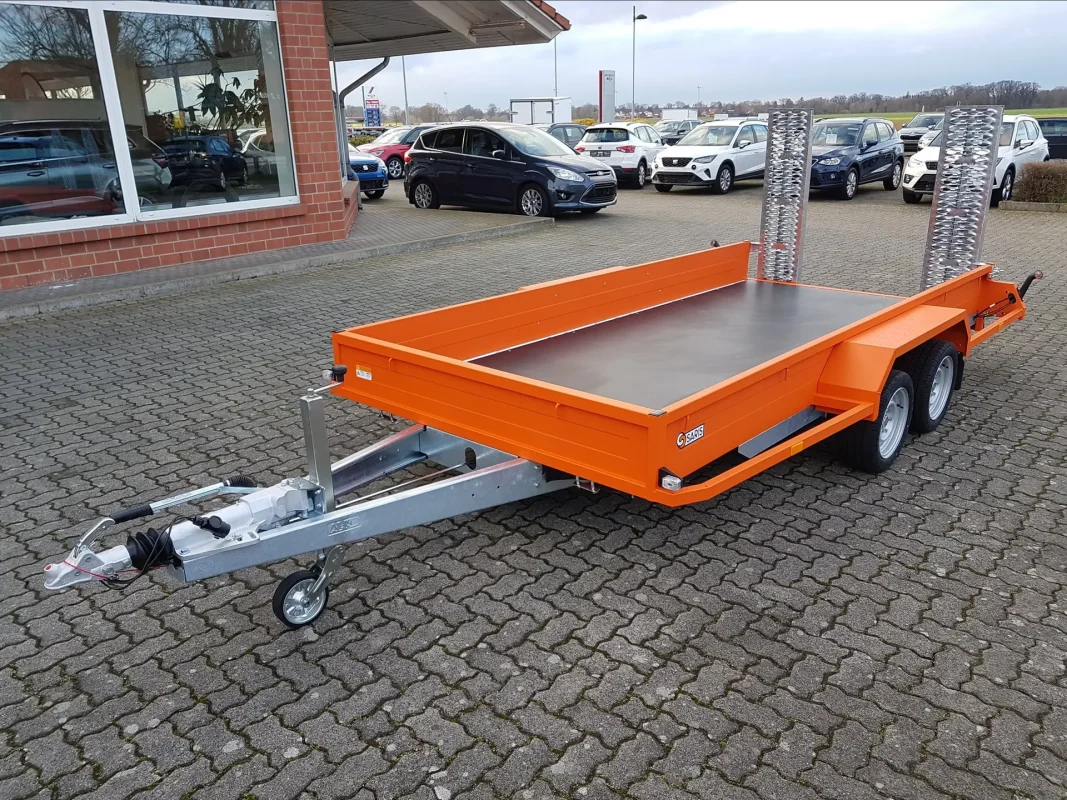 3,5t Baumaschinentransporter Magnum Maxx Seitenansicht